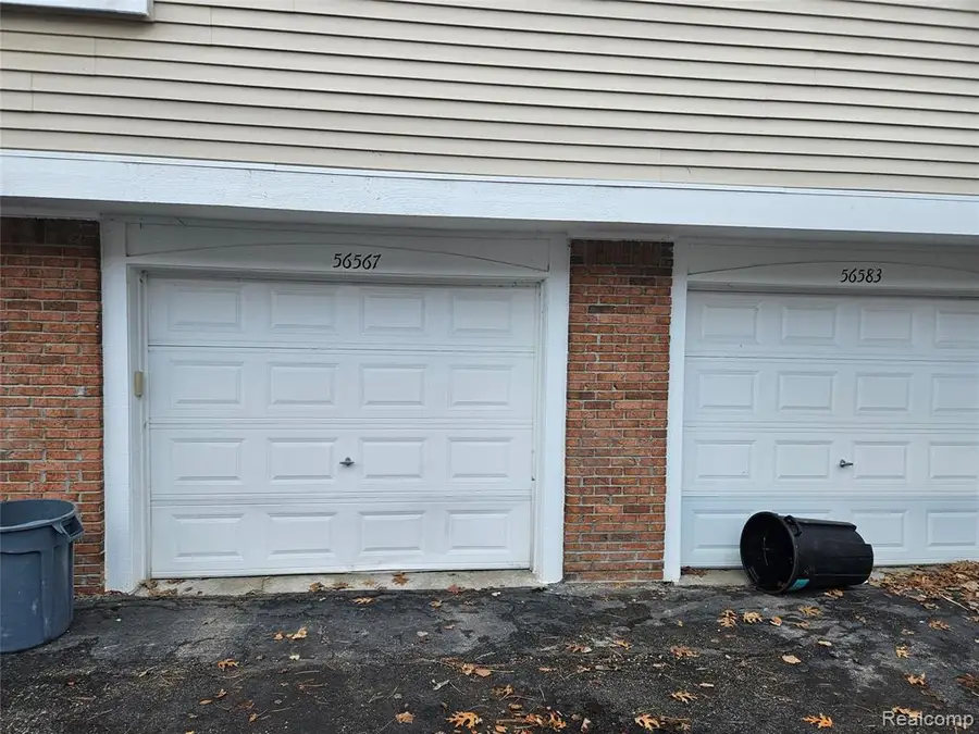 56567 Scotland, Utica, MI  - #3