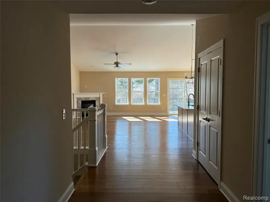 295 Canyon Creek #29, Howell, MI  - #2