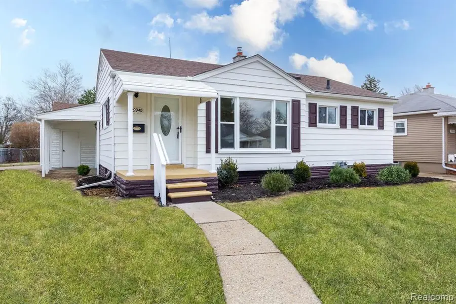 29940 Commonwealth, Roseville, MI 48066 - #2