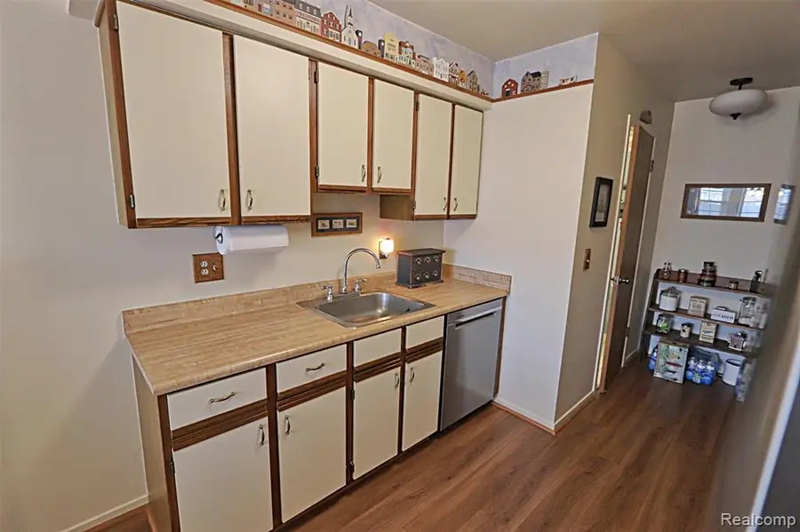 2131 Vine Way #97, Canton, MI  - #3