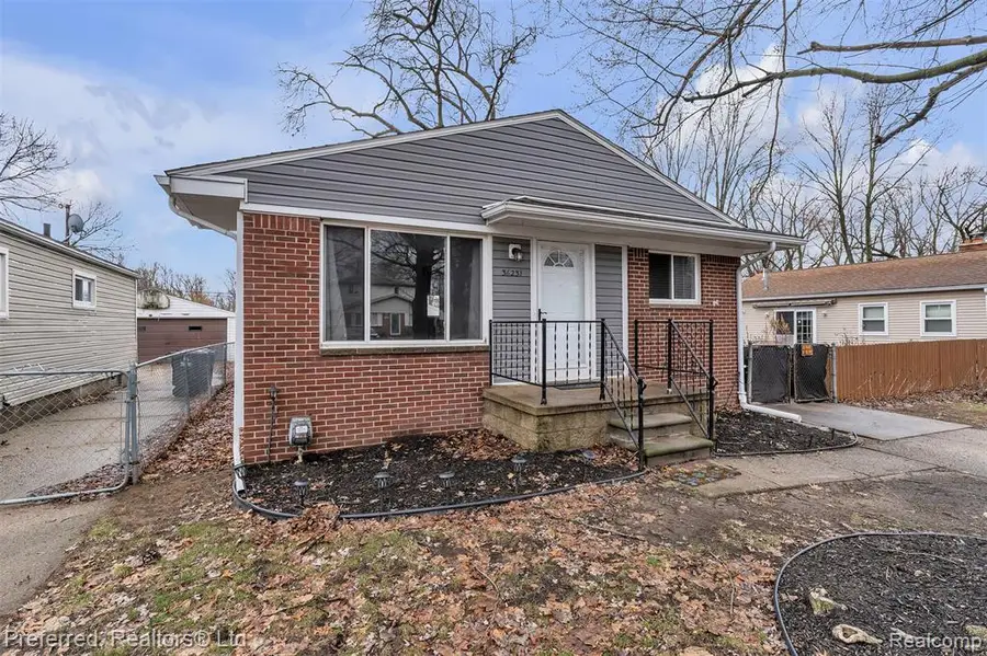 36231 Schley, Westland, MI 48186 - #3