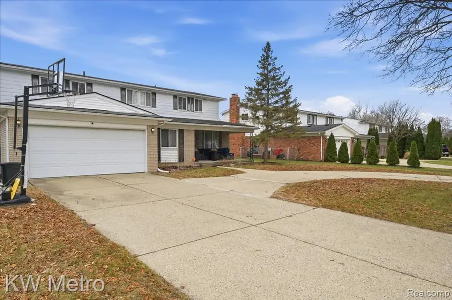 29450 Sharon, Southfield, MI 48076 - #3