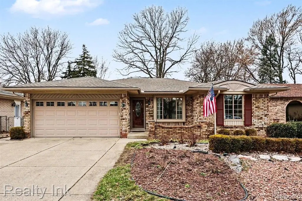 42235 Sycamore, Sterling Heights, MI 48313 - #1