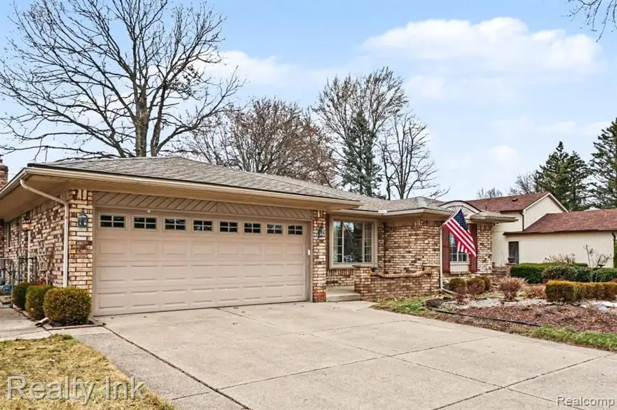 42235 Sycamore, Sterling Heights, MI 48313 - #2