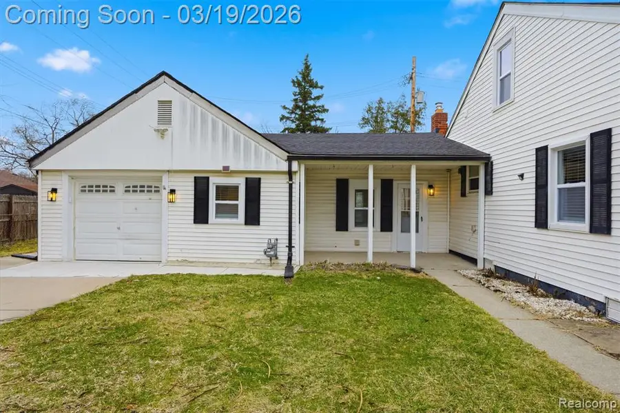 24800 Ann Arbor, Dearborn Heights, MI 48127 - #3