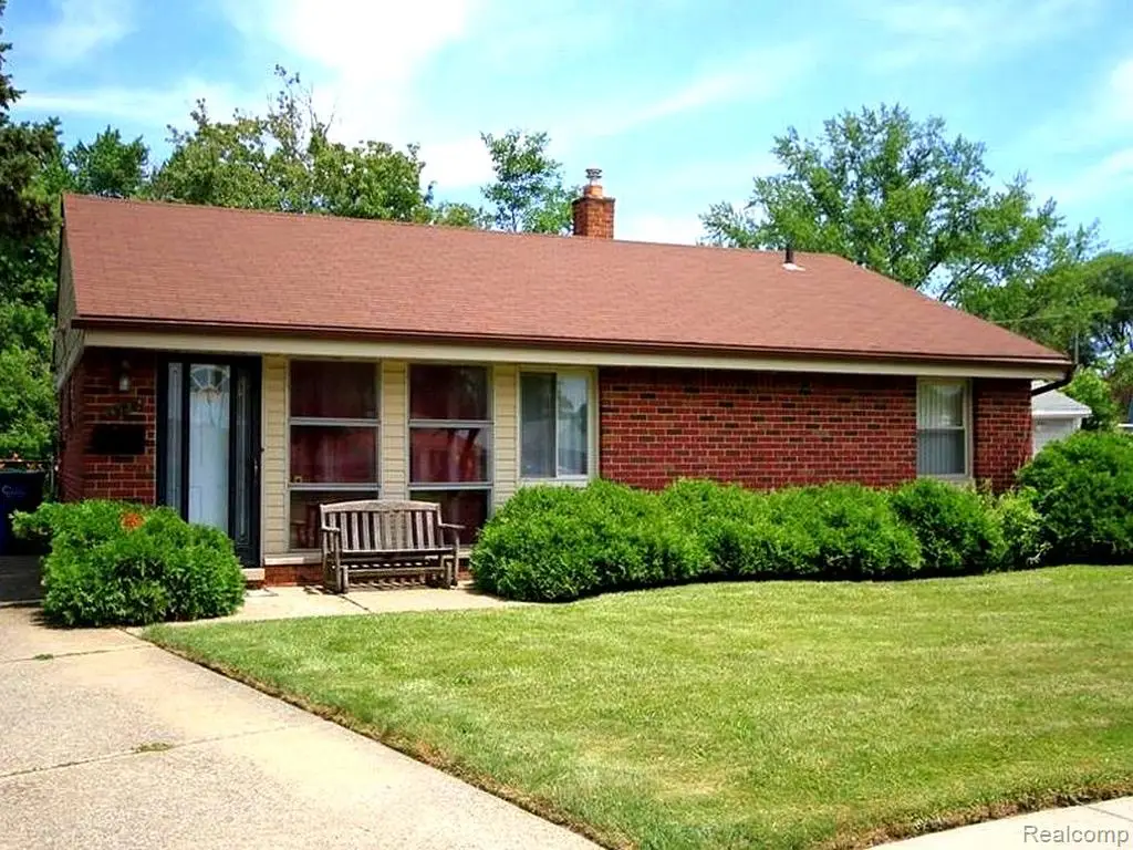 11322 Superior, Warren, MI 48089 - #1