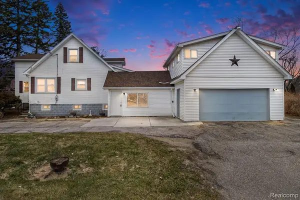 4138 Lapeer, Burton, MI 