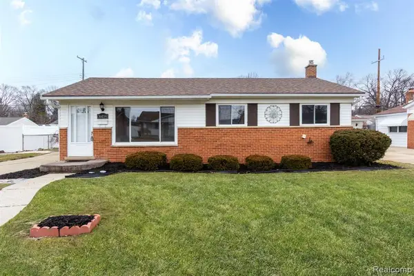 36034 Rolf, Westland, MI 