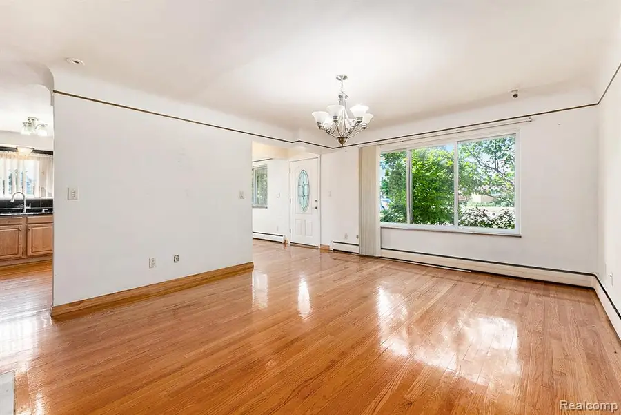 29242 Lorraine, Warren, MI  - #2