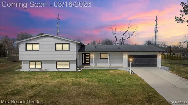 5316 Centerbrook, West Bloomfield, MI 48322