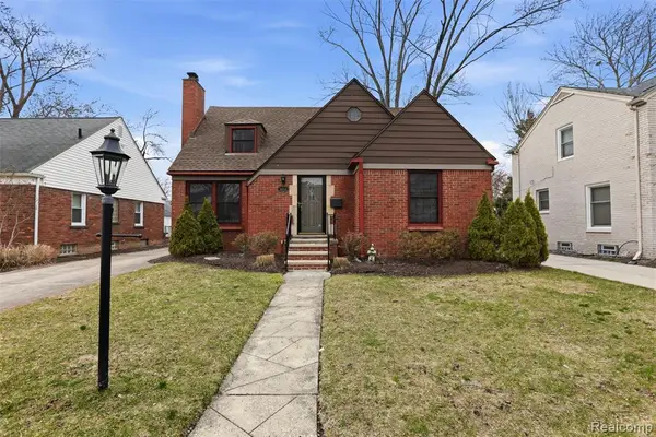 10814 Elgin, Huntington Woods, MI 48070