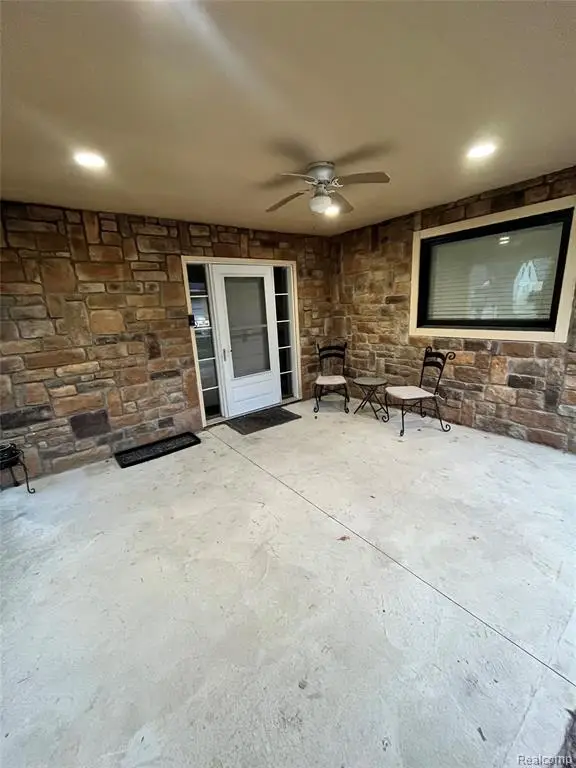 20535 Powers, Dearborn Heights, MI 48125 - #3