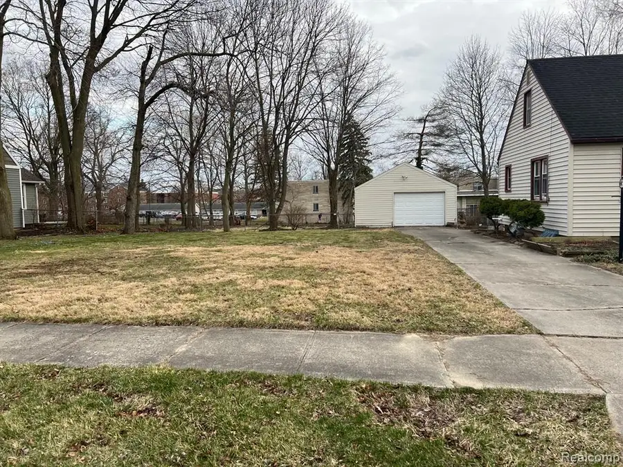 1275 University, Adrian, MI 49221 - #2