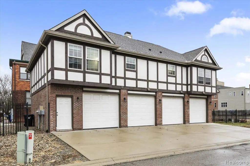 411 E Ferry #15, Detroit, MI  - #1