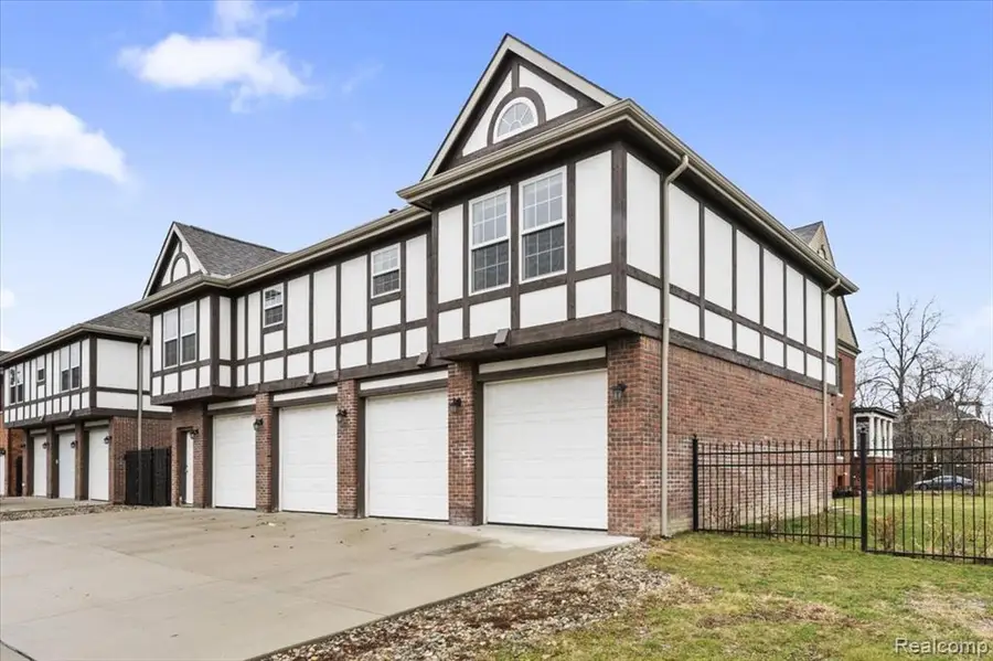 411 E Ferry #15, Detroit, MI  - #2