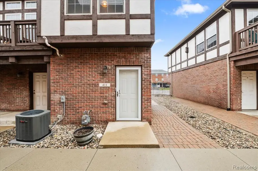 411 E Ferry #15, Detroit, MI  - #3
