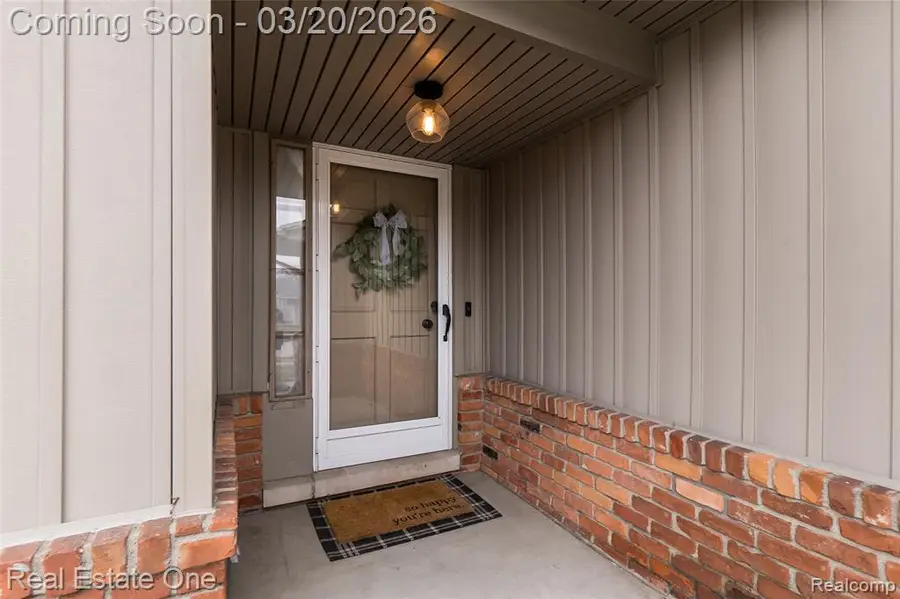 36237 Lyndon, Livonia, MI 48154 - #2