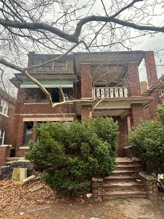 2255 Clairmount, Detroit, MI 