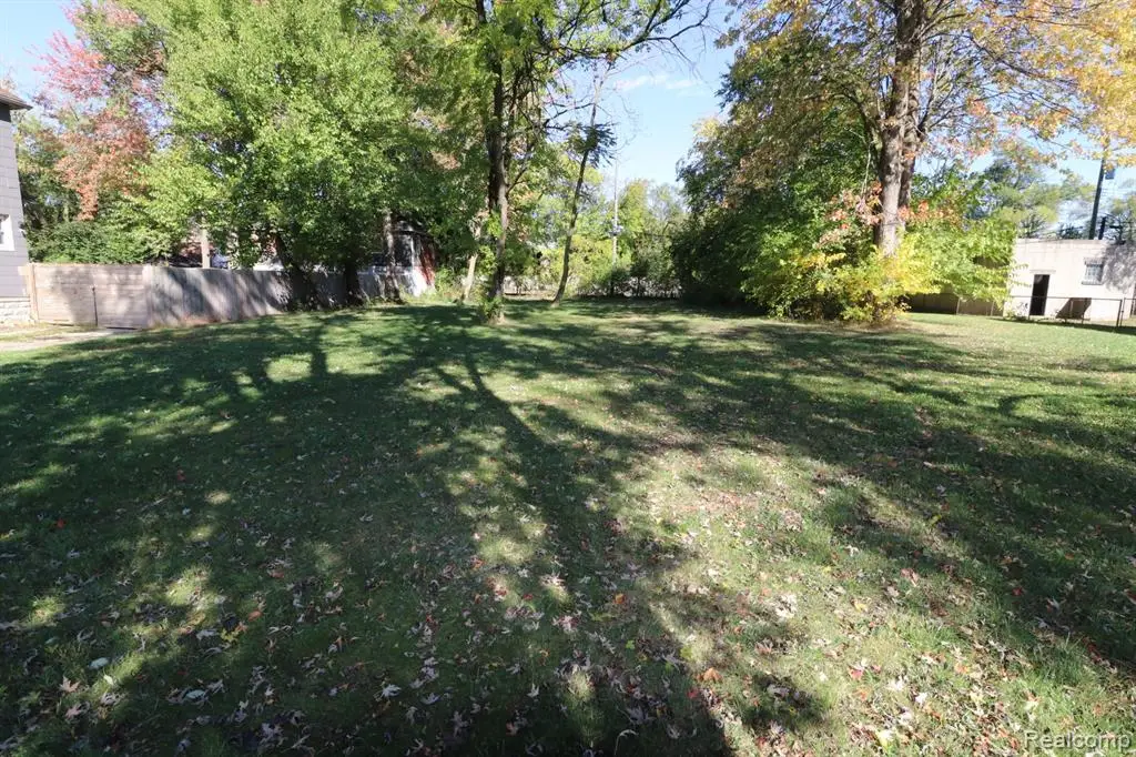 25 W Charlotte, Ecorse, MI 48229 - #1