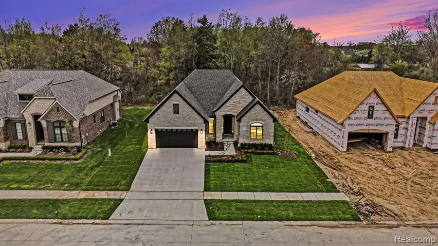 57135 Meadowridge, Washington, MI 48094 - #2