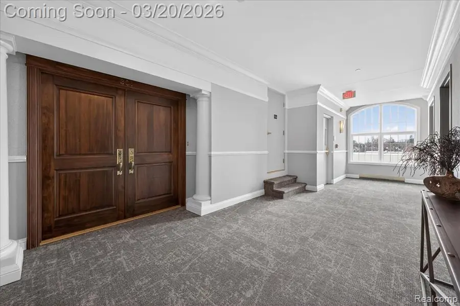 801 W Ann Arbor Trail #301, Plymouth, MI 48170 - #3