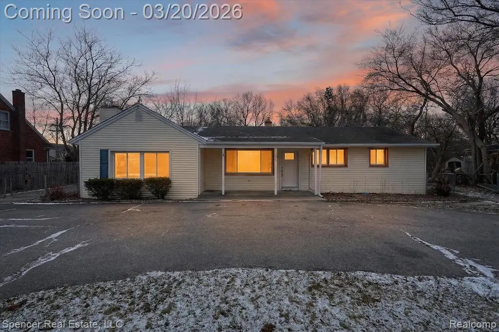 1336 E Long Lake, Troy, MI 48085 - #1