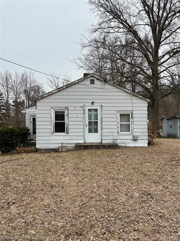 203 E North, Saint Charles, MI 48655 - #1