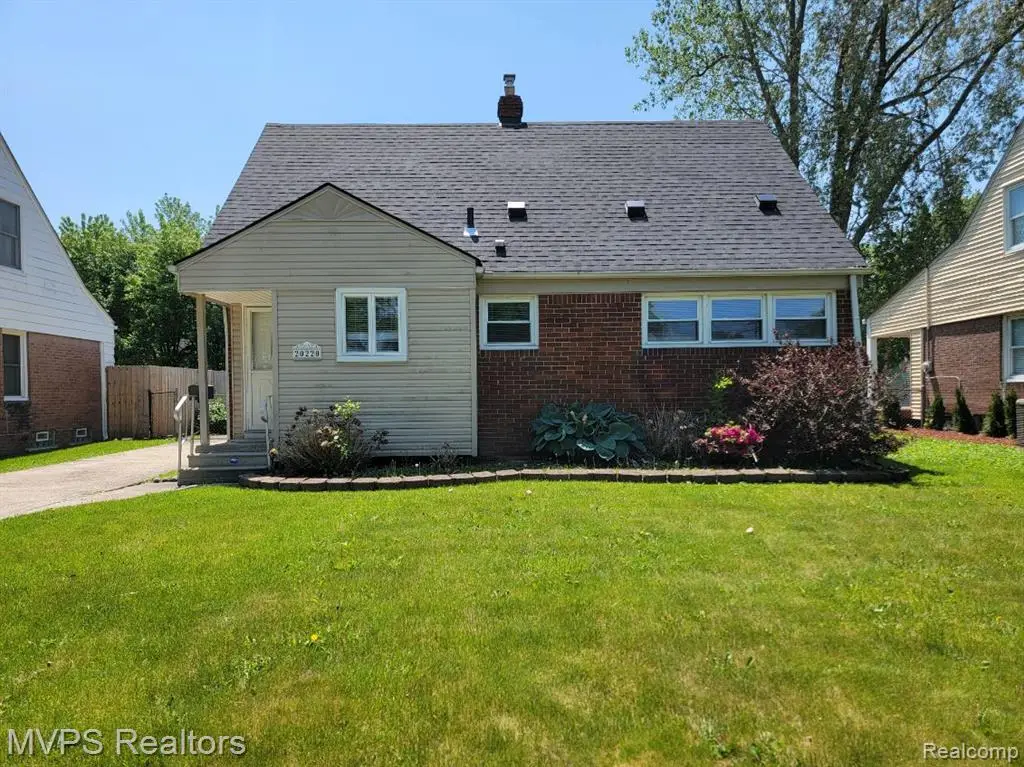 20220 Lancaster, Harper Woods, MI 48225 - #1