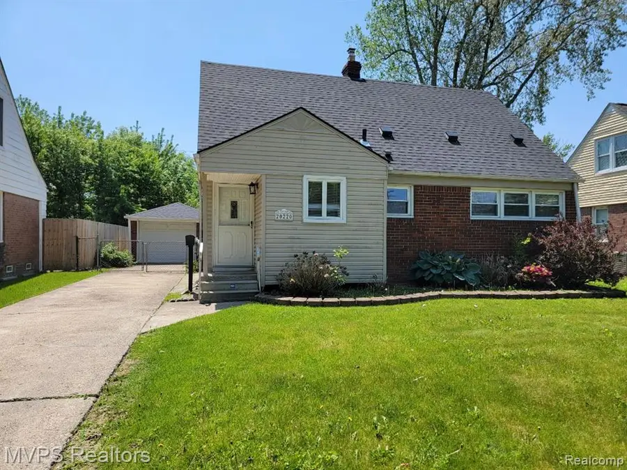 20220 Lancaster, Harper Woods, MI 48225 - #2