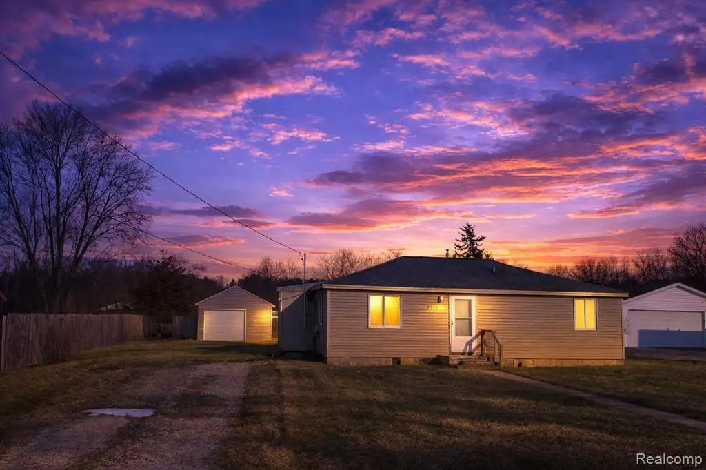 7379 Lawrence, Grand Blanc, MI 48439 - #1