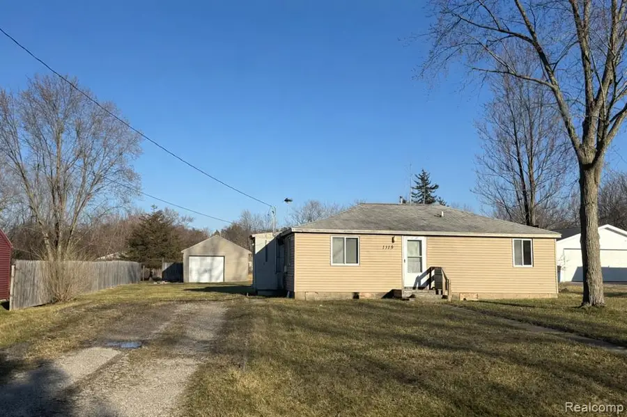 7379 Lawrence, Grand Blanc, MI 48439 - #2