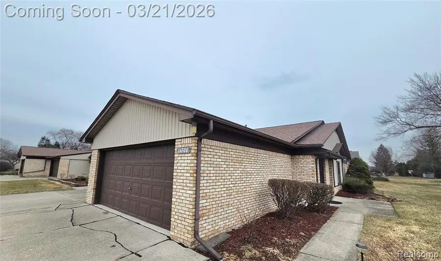11700 Amber Le, Warren, MI 48093 - #2