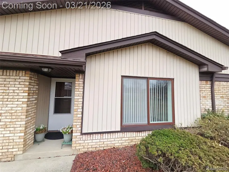 11700 Amber Le, Warren, MI 48093 - #3