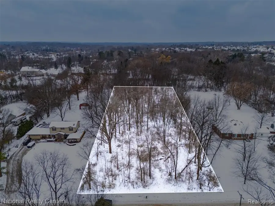 31061 Glenmuer, Farmington Hills, MI 48334 - #2