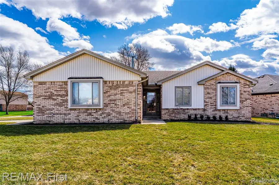 46788 Peach Grove, Macomb, MI 48044 - #3