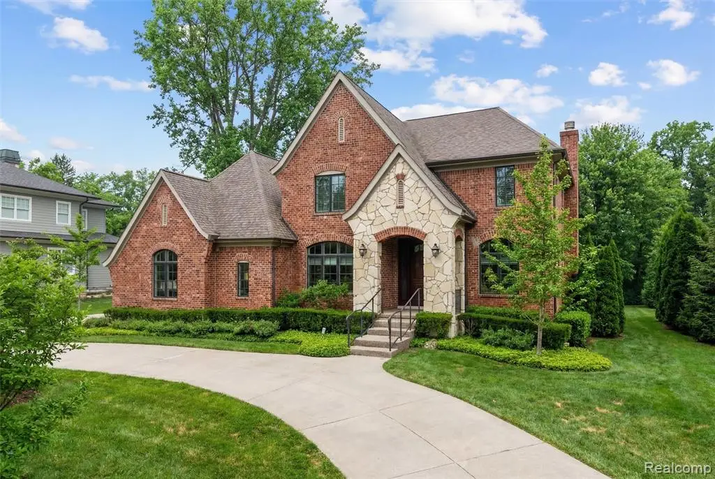 3010 E Bradford, Bloomfield Hills, MI 48301 - #1