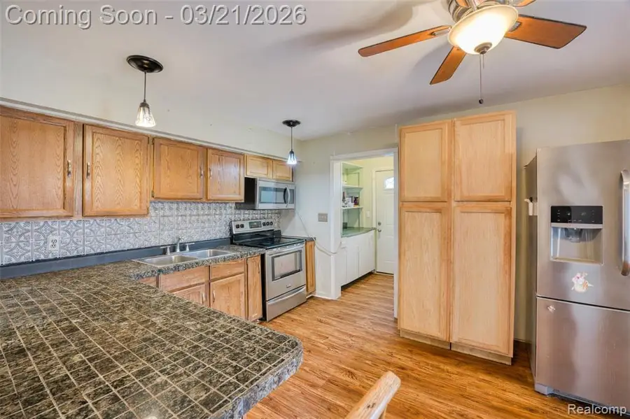 11388 Sunset, Pinckney, MI 48169 - #3