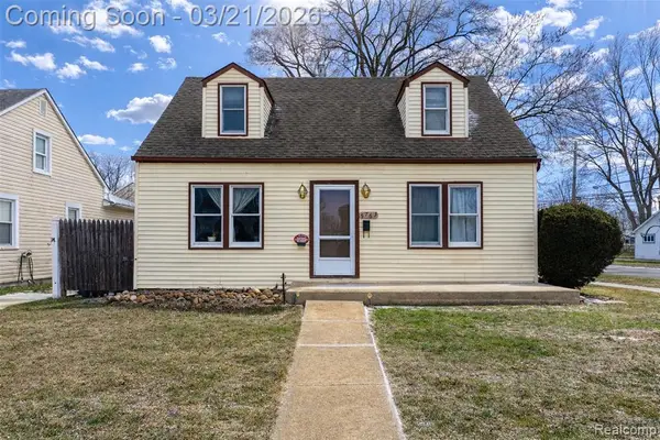 5763 N Silvery, Dearborn Heights, MI 48127