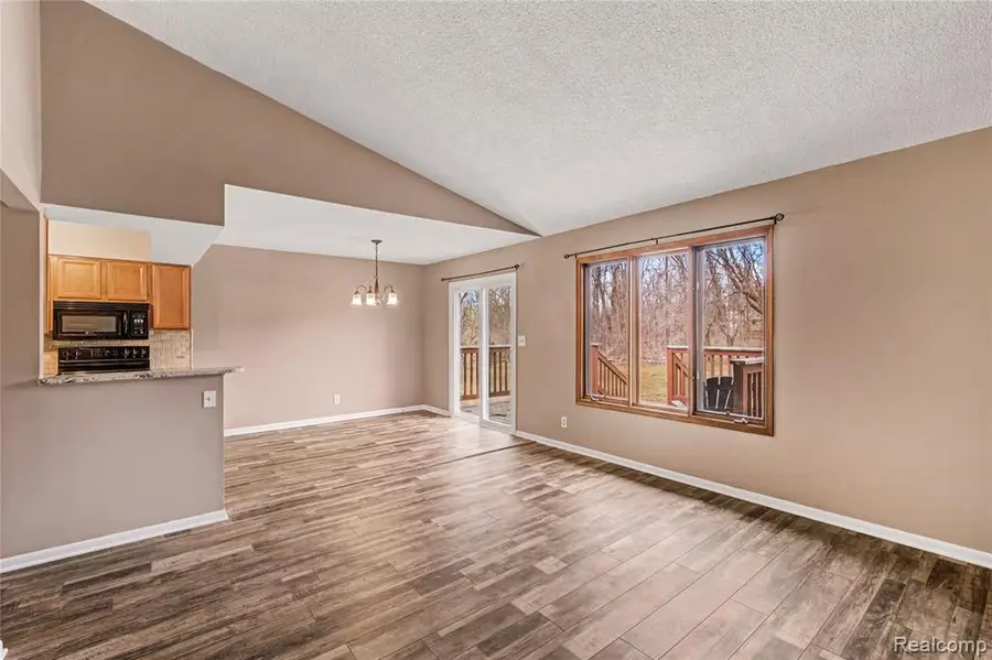 210 Mary, Flushing, MI 48433 - #2