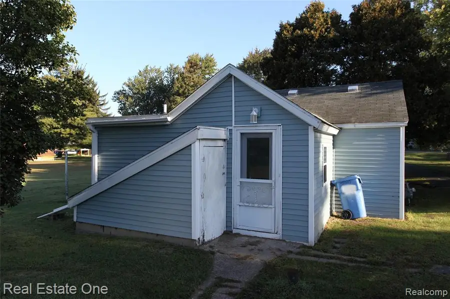 1969 Lasalle, Monroe, MI 48162 - #3