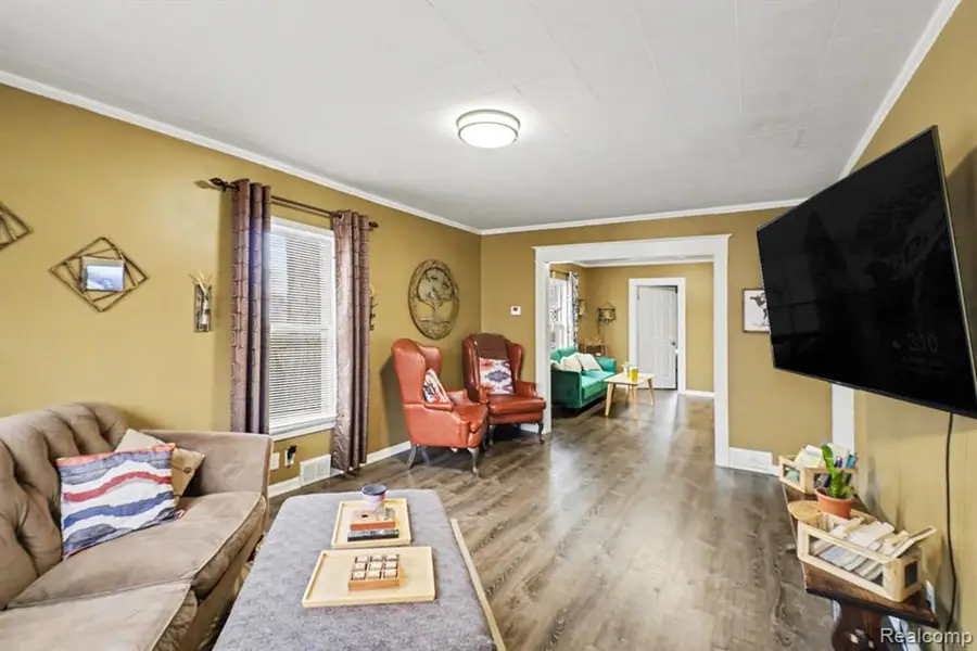 507 N Walnut, Fenton, MI 48430 - #3