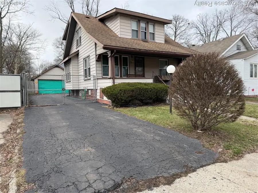 24 S Roselawn, Pontiac, MI 48342 - #2
