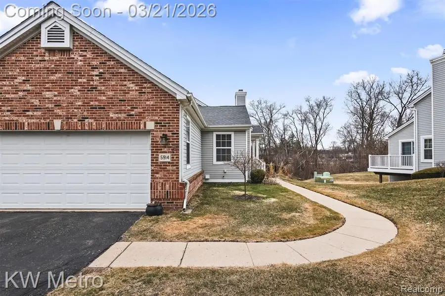 5914 Creekside #78, Troy, MI 48085 - #2