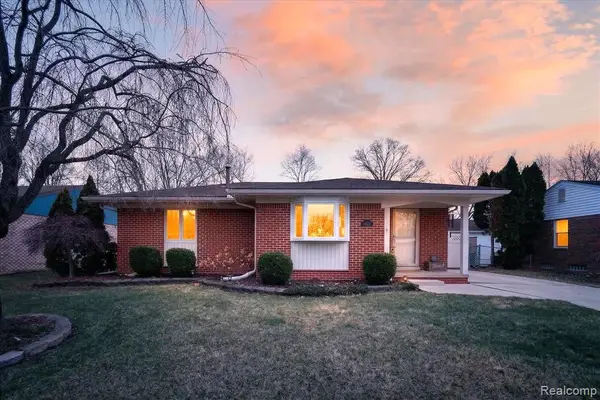 19523 Plumwoode, Brownstown, MI 48183