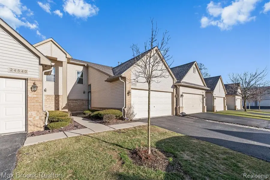24530 Pineview, Oak Park, MI 48237 - #2