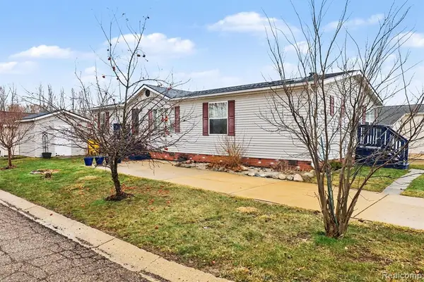 2515 Shakespeare, Northville, MI 48167