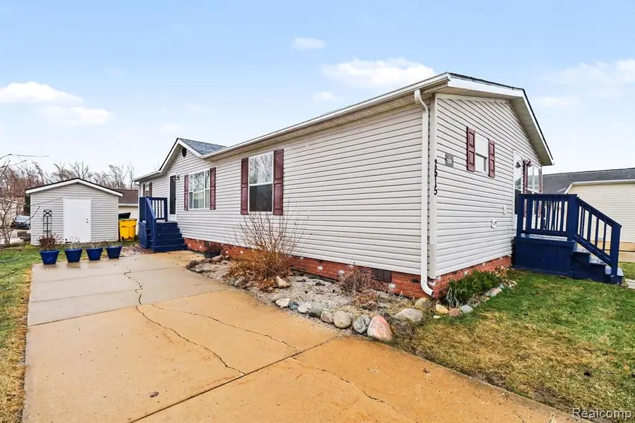 2515 Shakespeare, Northville, MI 48167 - #2