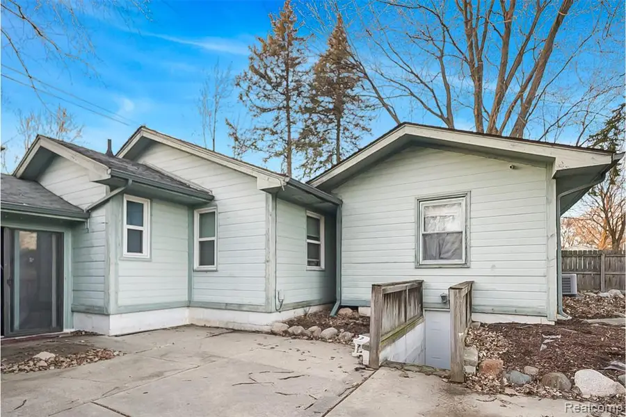 5336 Mansfield, Sterling Heights, MI 48310 - #2