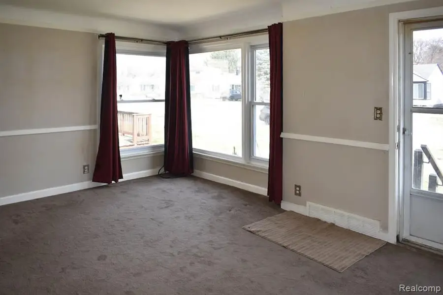 26103 Palmer, Madison Heights, MI 48071 - #3
