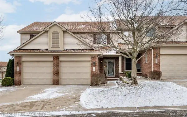 1291 Azalea Ln., Waterford, MI 48327